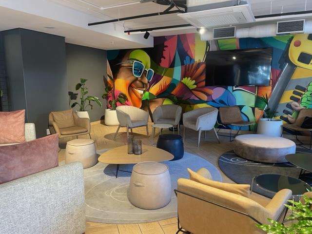 2 Bedroom Property for Sale in Sea Point Western Cape